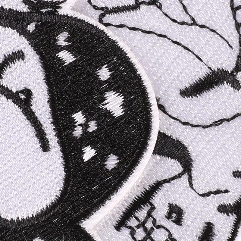 2pcs Punk Skull Embroidered Badges Iron-On Patches for Costume Decoration
