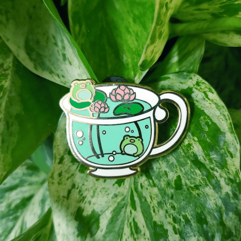 Lotus Cup Brooch Green Frog Pond
