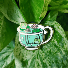 Lotus Cup Brooch Green Frog Pond