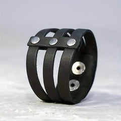 Punk Style Men's Leather Wrist Guard with Rivet Inlay