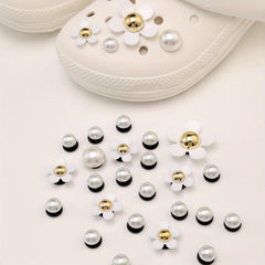 28pcs Flower Pearl Doll Clog Shoe Buckle Resin Leaf Charm Shoe Decoration