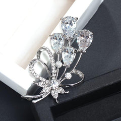 Rhinestone Flower Brooch Pin Zircon Crystal Silvery Plated 1pc