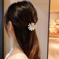Opal Small Daisy Hair Clip Summer Back Head Clip Shark Claw Headdress