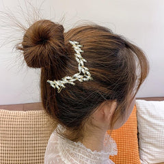 Vintage Rhinestone V Barrette Hair Clip for Women Girls
