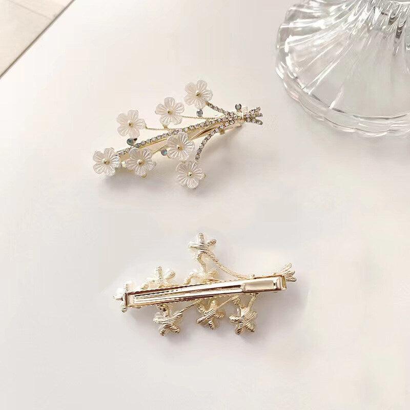 Sparkly Faux Pearl Flower Hair Clip Duck Billed Style