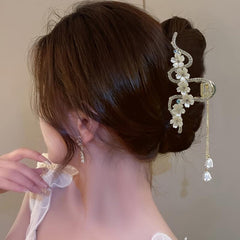 S Shaped Hair Clip Crab Rhinestone Flower Lily Of The Valley Hair Claw