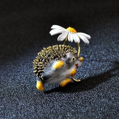 Hedgehog Daisy Brooch Pin Corsage Scarf Clip