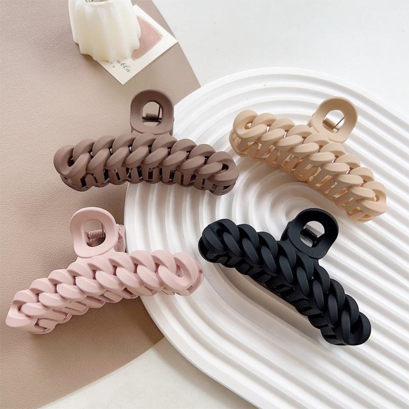 4pcs Sweet Twist Solid Hair Claw Plastic Shark Claw