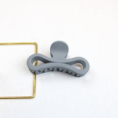 Frosted Bow Hair Claw Clip Strong Hold Grip Hair Jaw Clip for Thick Hair 1pc
