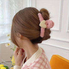 Fluffy Plush Heart Hair Claw Clips Multicolor Strong Hold Hairpins