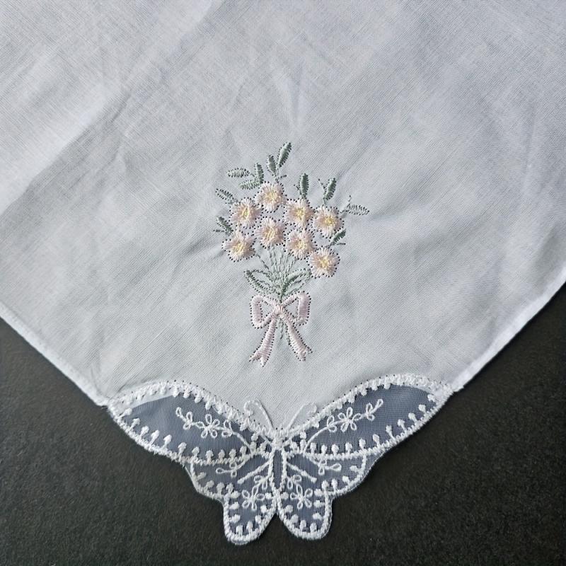 3pcs Flower Embroidered Handkerchief Wedding Supplies