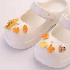 17pcs Simulation Biscuit Shoe Charm Cartoon Food Clogs Buckle