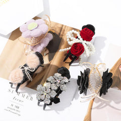 Girls Casual Curls Hair Clips Flower Fur Ball Claw Clip Makeup Tools