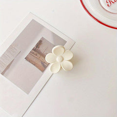 Irregular Petal Hair Claw Clip Retro Frosted Shark Claw Headwear