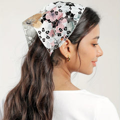 Crocheted Flower Triangle Headband - Pastoral Style Hair Accessory