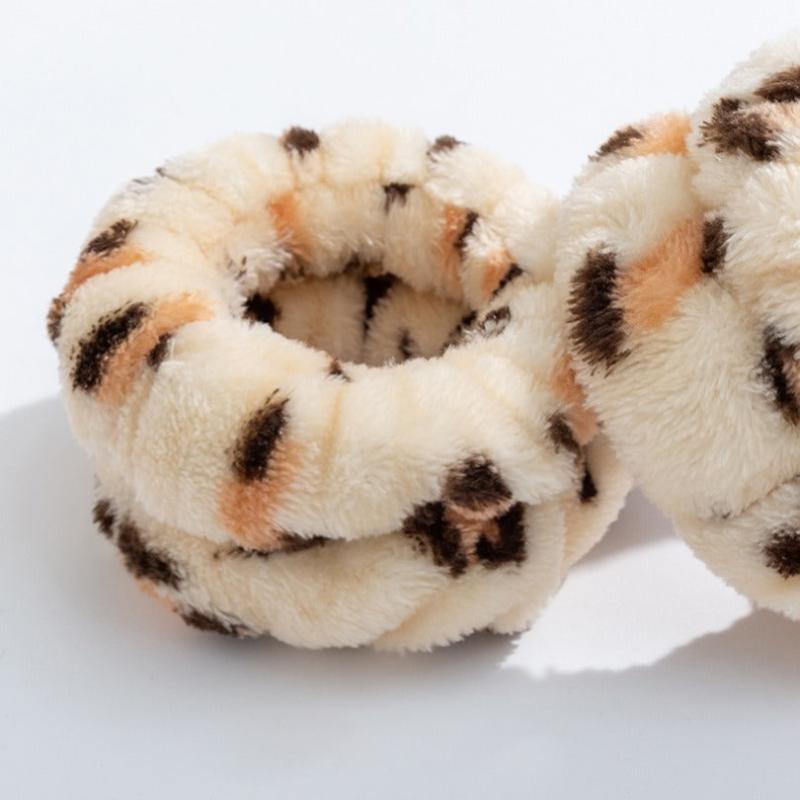 2pcs Leopard Print Microfiber Wristbands for Face Washing
