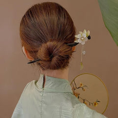 Vintage Chinese Style Wooden Hair Pin with Tassel
