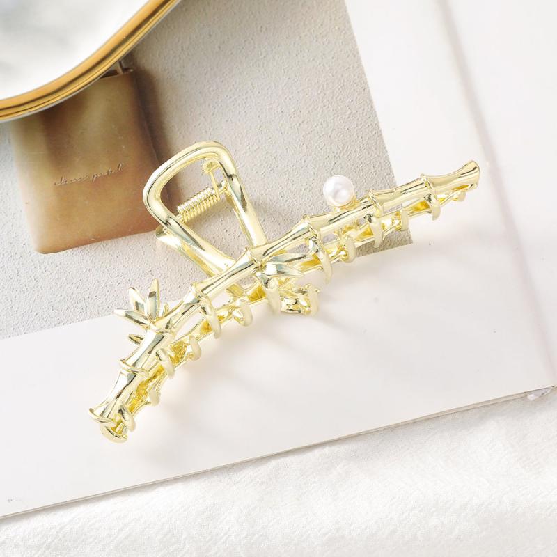 Chinese Style Pearl Hair Claw Accessory