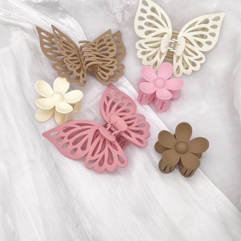 2pcs Frosted Hair Claw Matte Butterfly Flower Plastic Combination