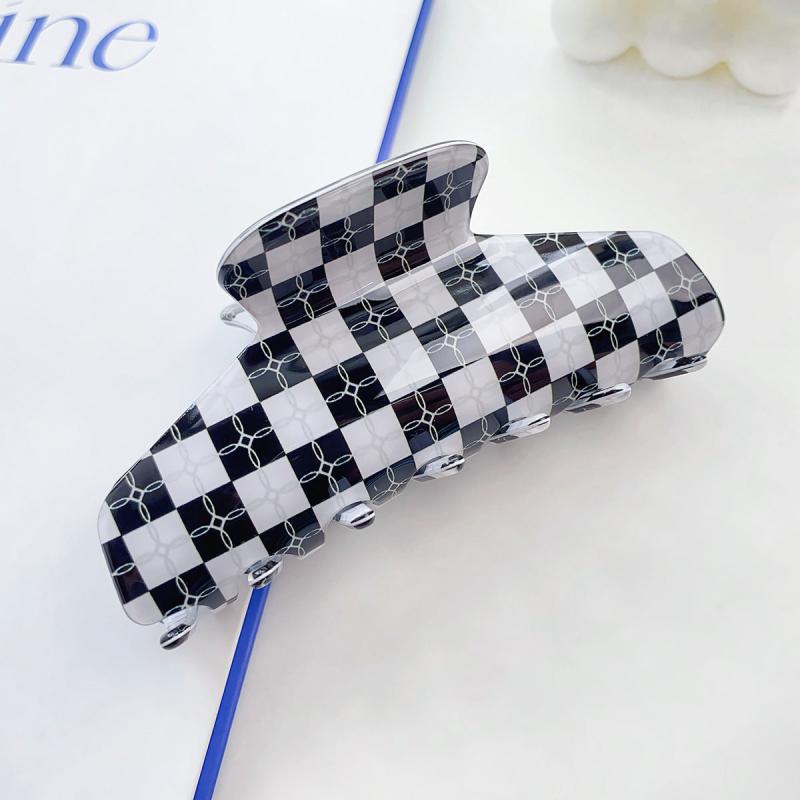 Graffiti Pattern Shark Claw Hair Claw