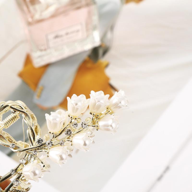 Japanese Temperament Lily Orchid Flower Hair Catch Rhinestone Hairpin