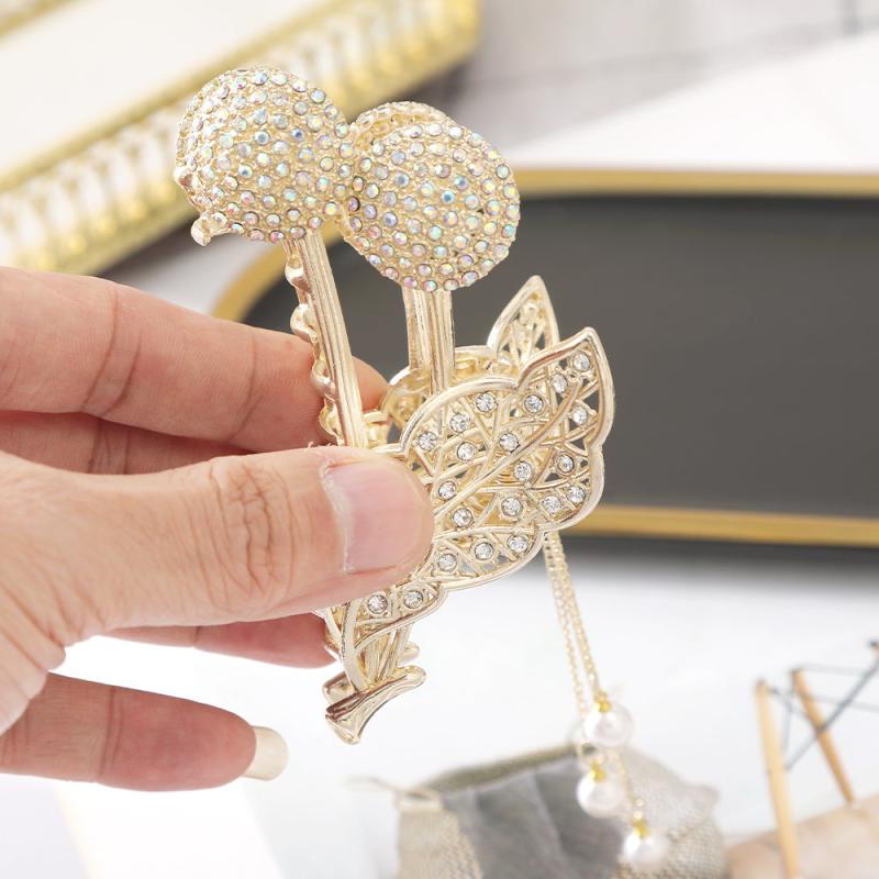Rhinestone Alloy Hair Claw with Faux Pearl Tassel
