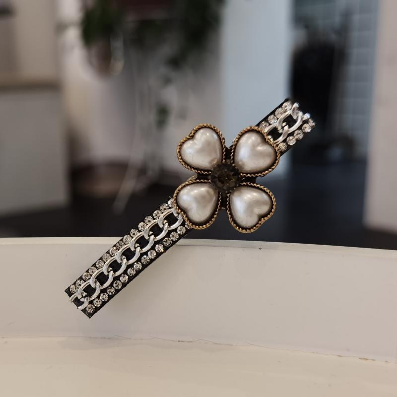 Faux Pearl Lucky Clover Hair Clip Rhinestone Chain Sweet Hair C