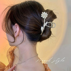 Daisy Flower Rhinestone Hair Claw Large Shark Claw Head Jewelry