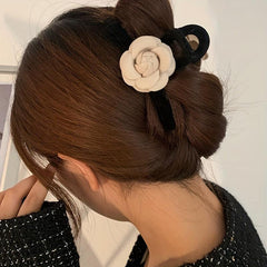 2pcs Camellia Hair Clip Retro Small Hair Clip