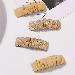 4pcs Floral Pleated Fabric Hair Clips for Women Girls