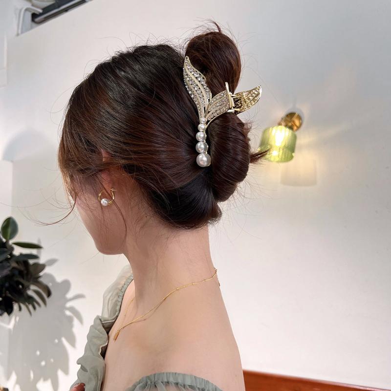 Rhinestone Pearl Fishtail Hair Clip Women's Hair Clip Hair Accessories 1pc