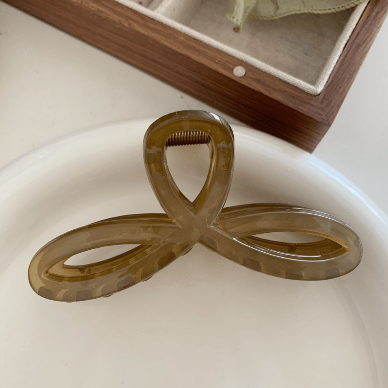 Bowknot Shark Claw Hair Accessory For Women