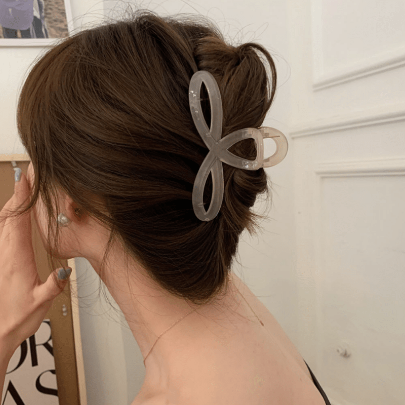 Bowknot Shark Claw Hair Accessory For Women