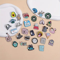 5pcs Random Cartoon Animal Brooch Bag Accessory Pin For Men