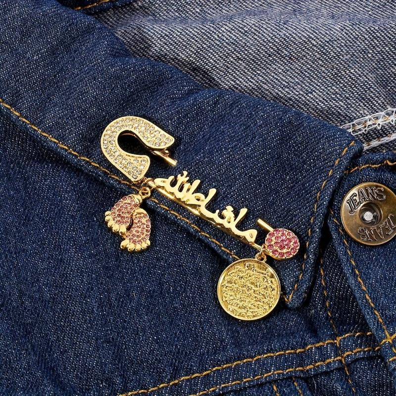 Faux Diamond Inlaid English Alphabet Brooch