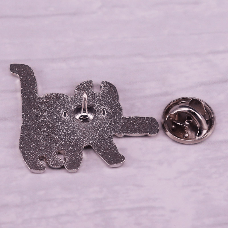 Cat With Brooch Costume Accessory