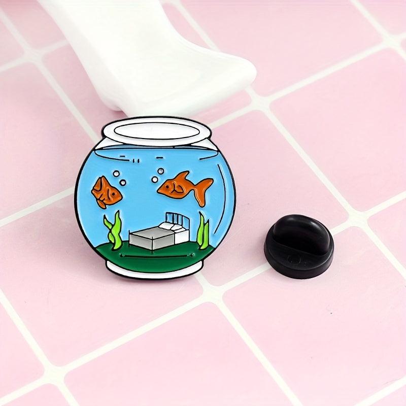 Cartoon Fish Tank Brooch with Seaweed Design