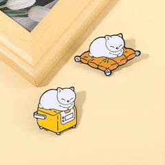 2pcs Pet Friendly Enamel Pin & Cat Brooch Mug Lapel Badges Animal Jewelry
