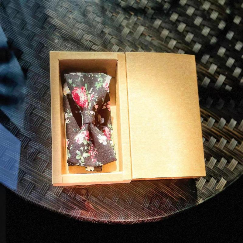 Men's Cotton Bow Tie & Pocket Square Box Set