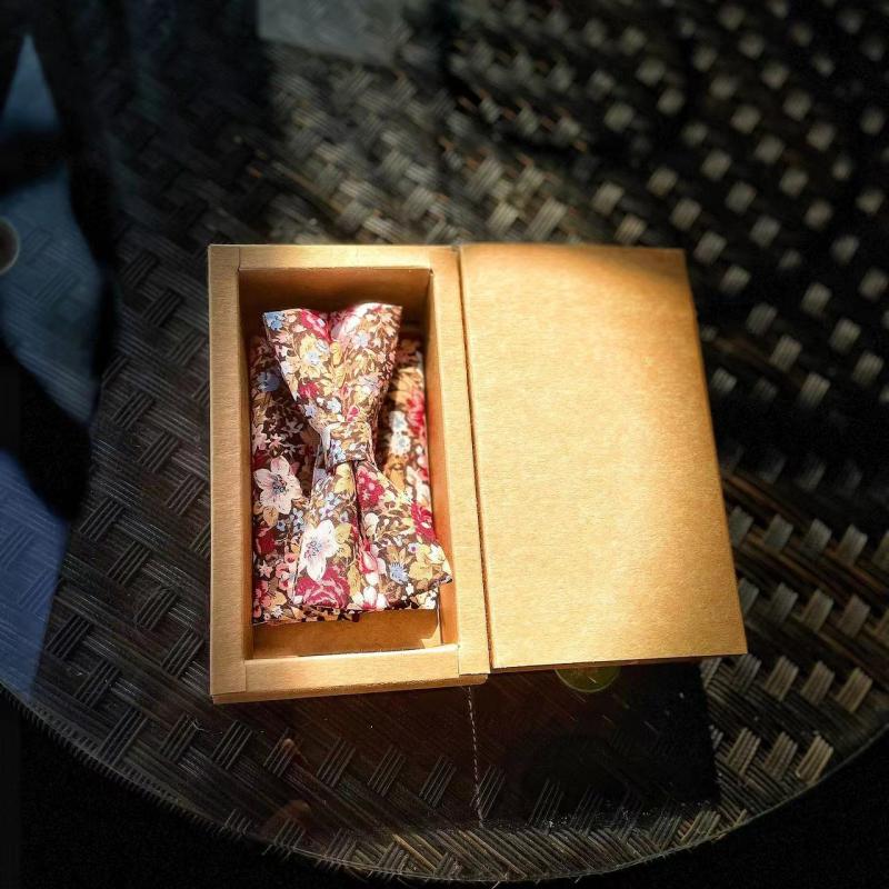 Men's Cotton Bow Tie & Pocket Square Box Set