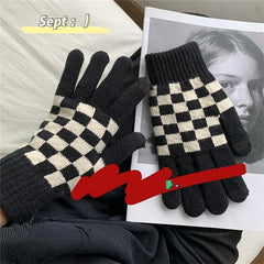Chessboard Plush Gloves Touch Screen Thickened Warm Gloves