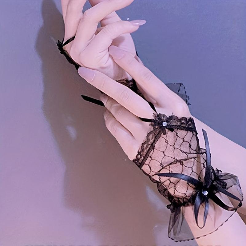Lace Fingerless Gloves Short Summer Gloves Romantic Wedding Bridal Gloves