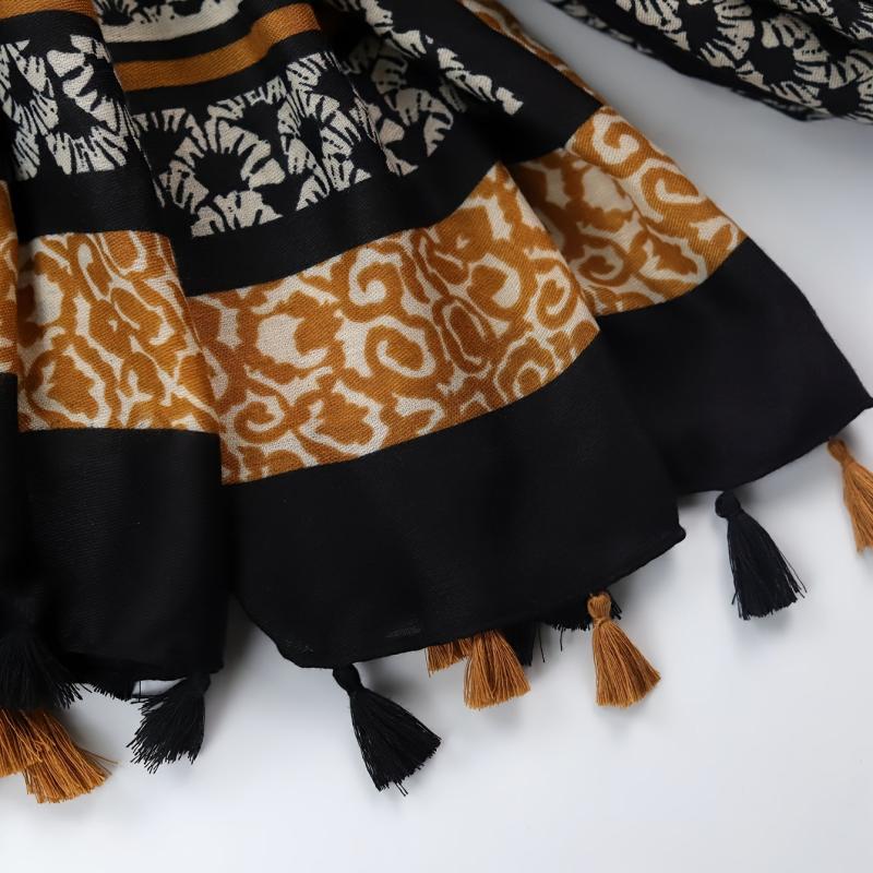 Vintage Plaid Tassel Scarf Shawl Mid Length Wrap 89x180cm