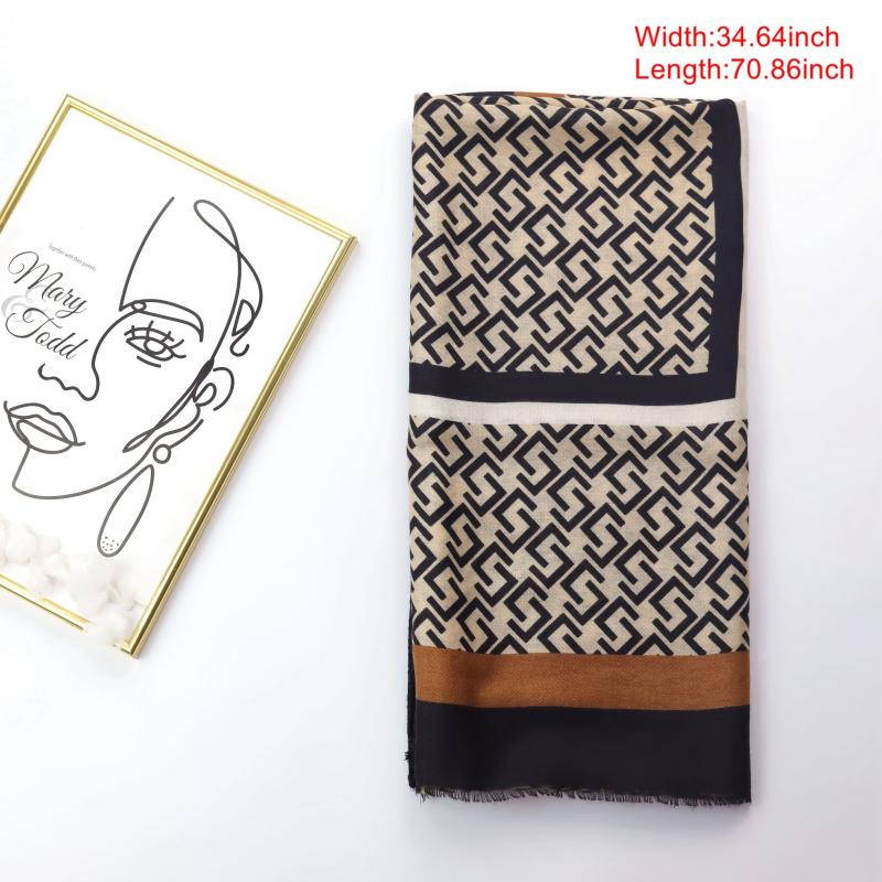 Geometric Print Frayed Edge Casual Shawl