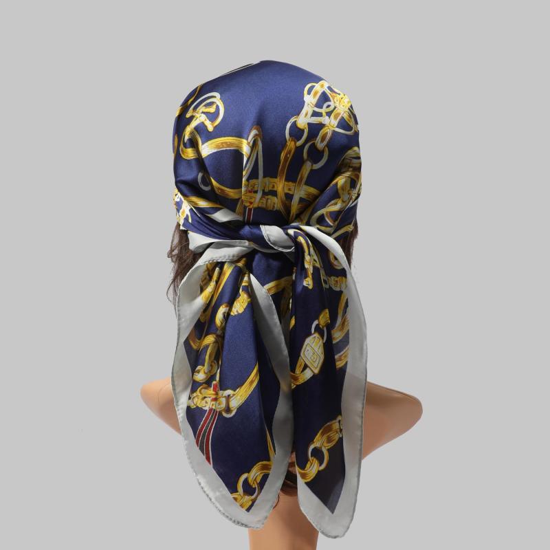 70 Square Scarf Vintage Chain Print Bandana Neckerchief Classic Head Wraps