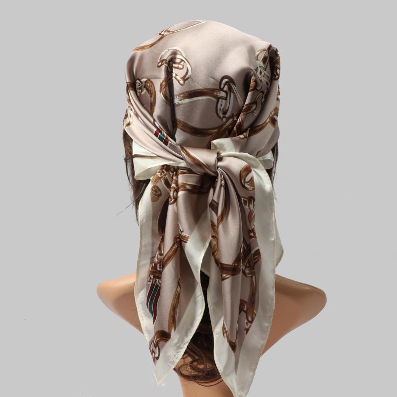 70 Square Scarf Vintage Chain Print Bandana Neckerchief Classic Head Wraps