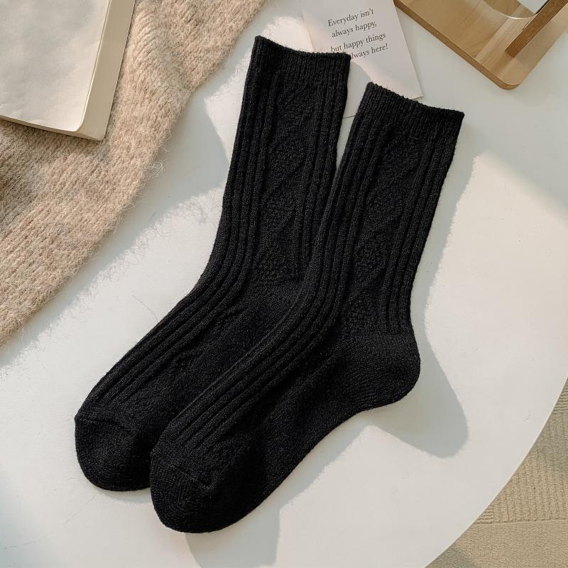 Thick & Warm Winter Argyle Crew Socks Women's Stocking