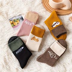 5 Pairs Letter Print Comfy Crew Socks Women's Stockings