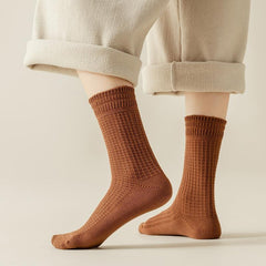 Double Needle Vertical Striped Socks