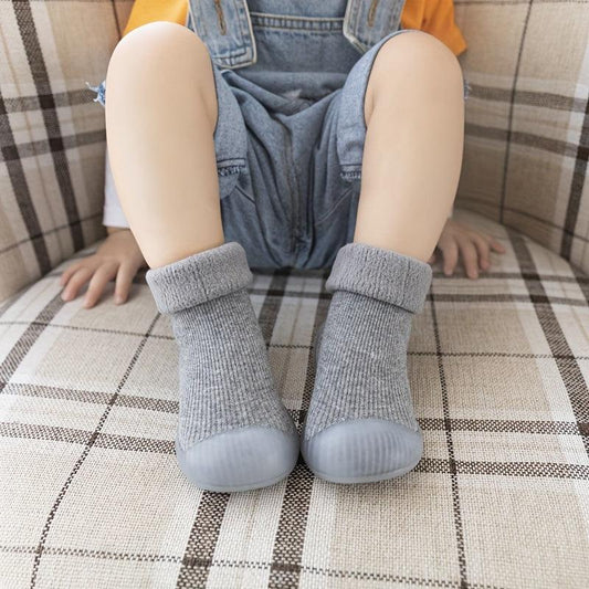 Boys Non Slip House Shoes Soft Bottom Walking Shoes for Autumn Winter